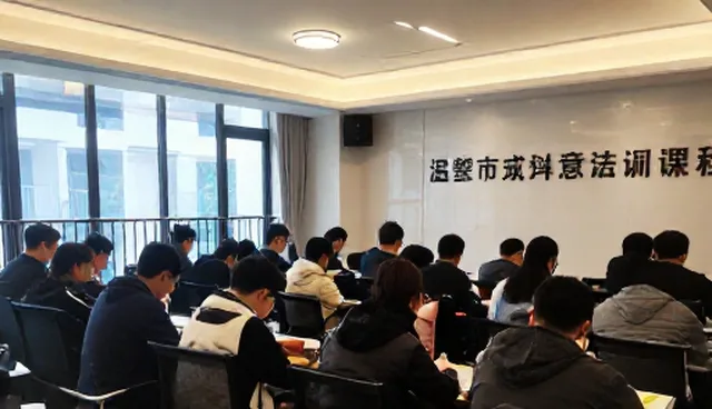 技术外包成本控制:如何平衡性能与适用条件